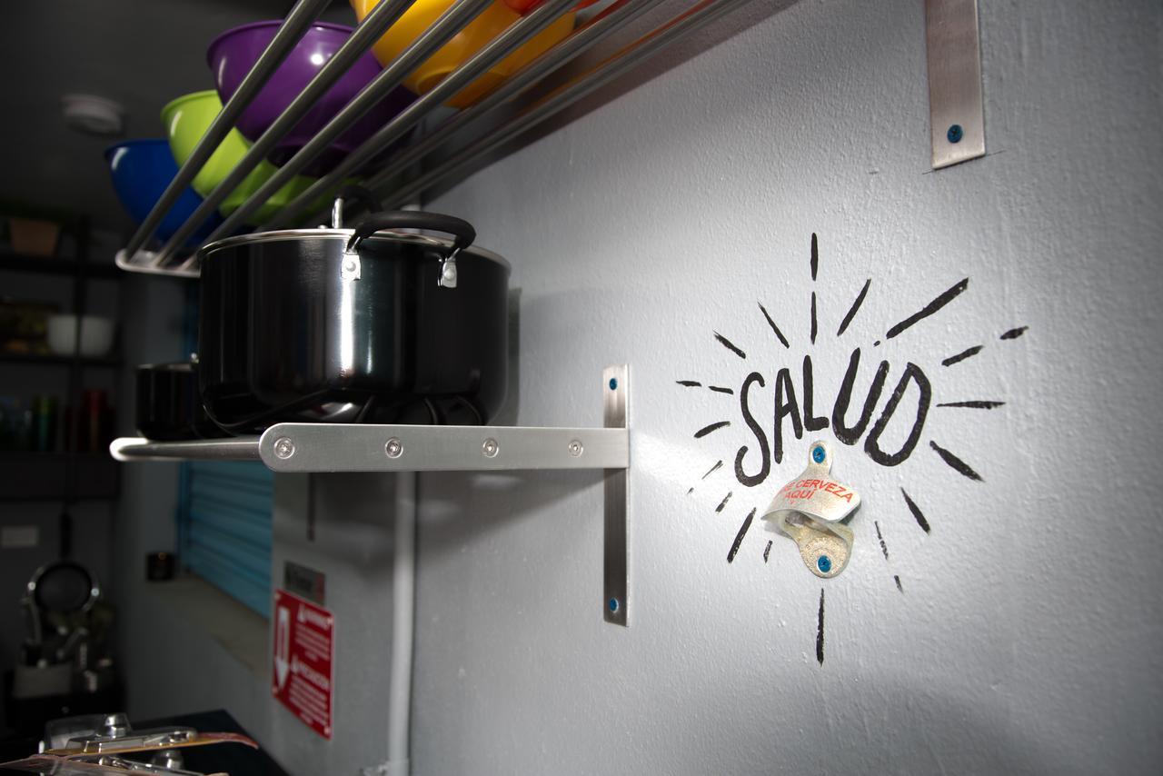 סן חואן Nomada Urban Beach Hostel- Calle Loiza (Adults Only) מראה חיצוני תמונה