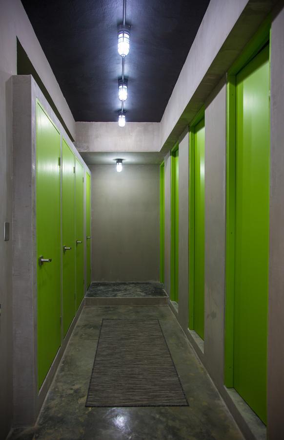 סן חואן Nomada Urban Beach Hostel- Calle Loiza (Adults Only) מראה חיצוני תמונה