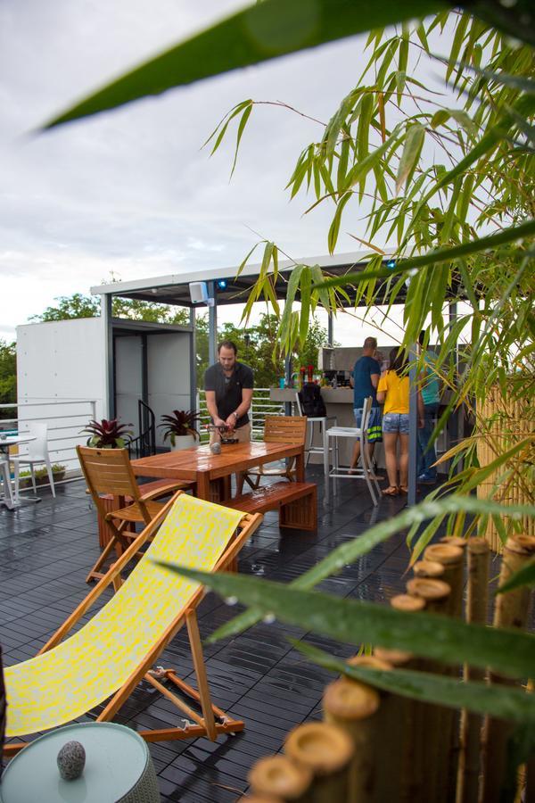 סן חואן Nomada Urban Beach Hostel- Calle Loiza (Adults Only) מראה חיצוני תמונה