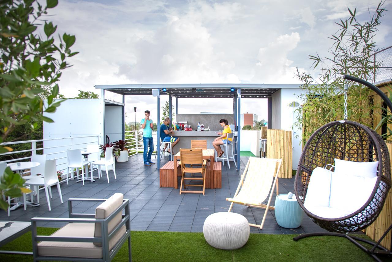 סן חואן Nomada Urban Beach Hostel- Calle Loiza (Adults Only) מראה חיצוני תמונה
