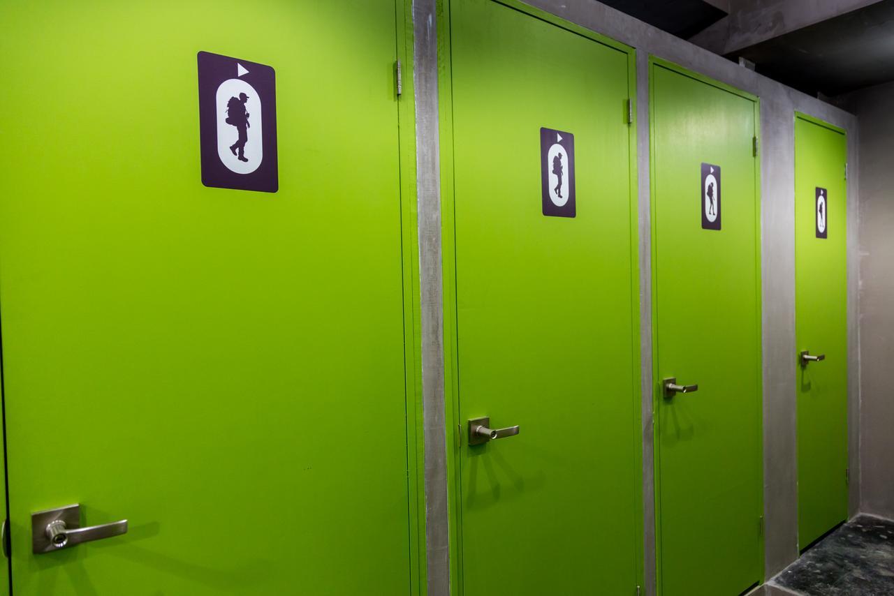 סן חואן Nomada Urban Beach Hostel- Calle Loiza (Adults Only) מראה חיצוני תמונה