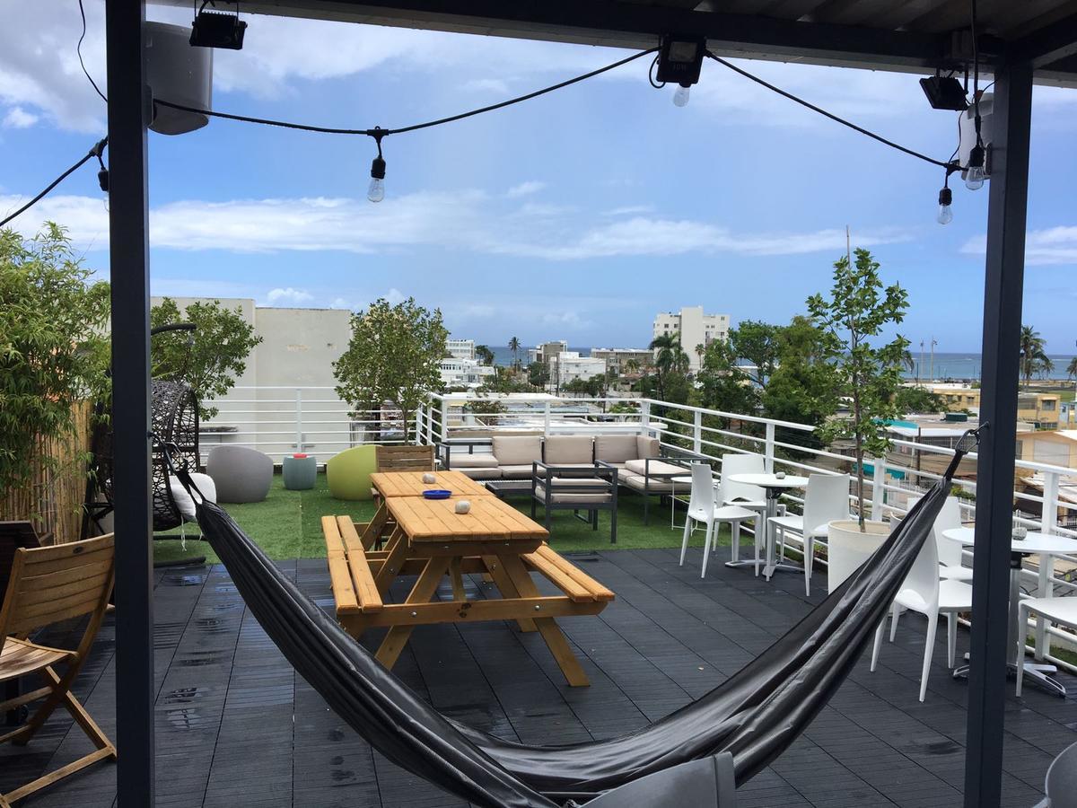 סן חואן Nomada Urban Beach Hostel- Calle Loiza (Adults Only) מראה חיצוני תמונה