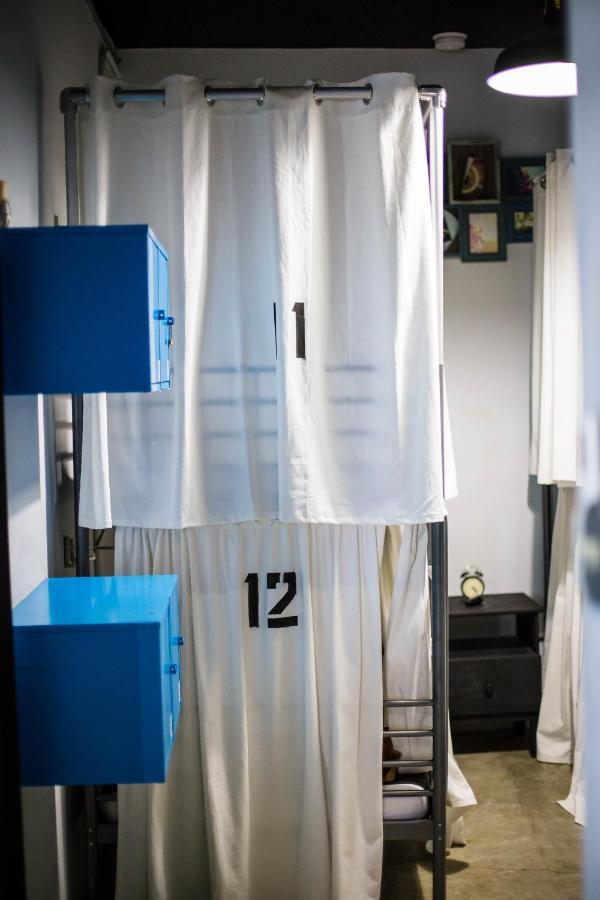 סן חואן Nomada Urban Beach Hostel- Calle Loiza (Adults Only) מראה חיצוני תמונה