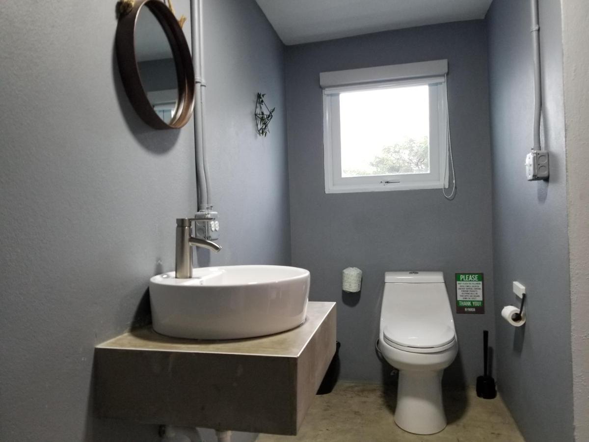 סן חואן Nomada Urban Beach Hostel- Calle Loiza (Adults Only) מראה חיצוני תמונה