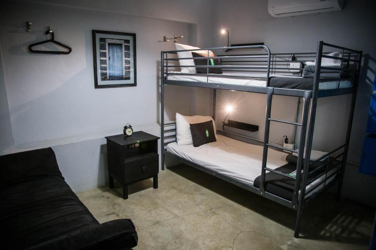 סן חואן Nomada Urban Beach Hostel- Calle Loiza (Adults Only) מראה חיצוני תמונה