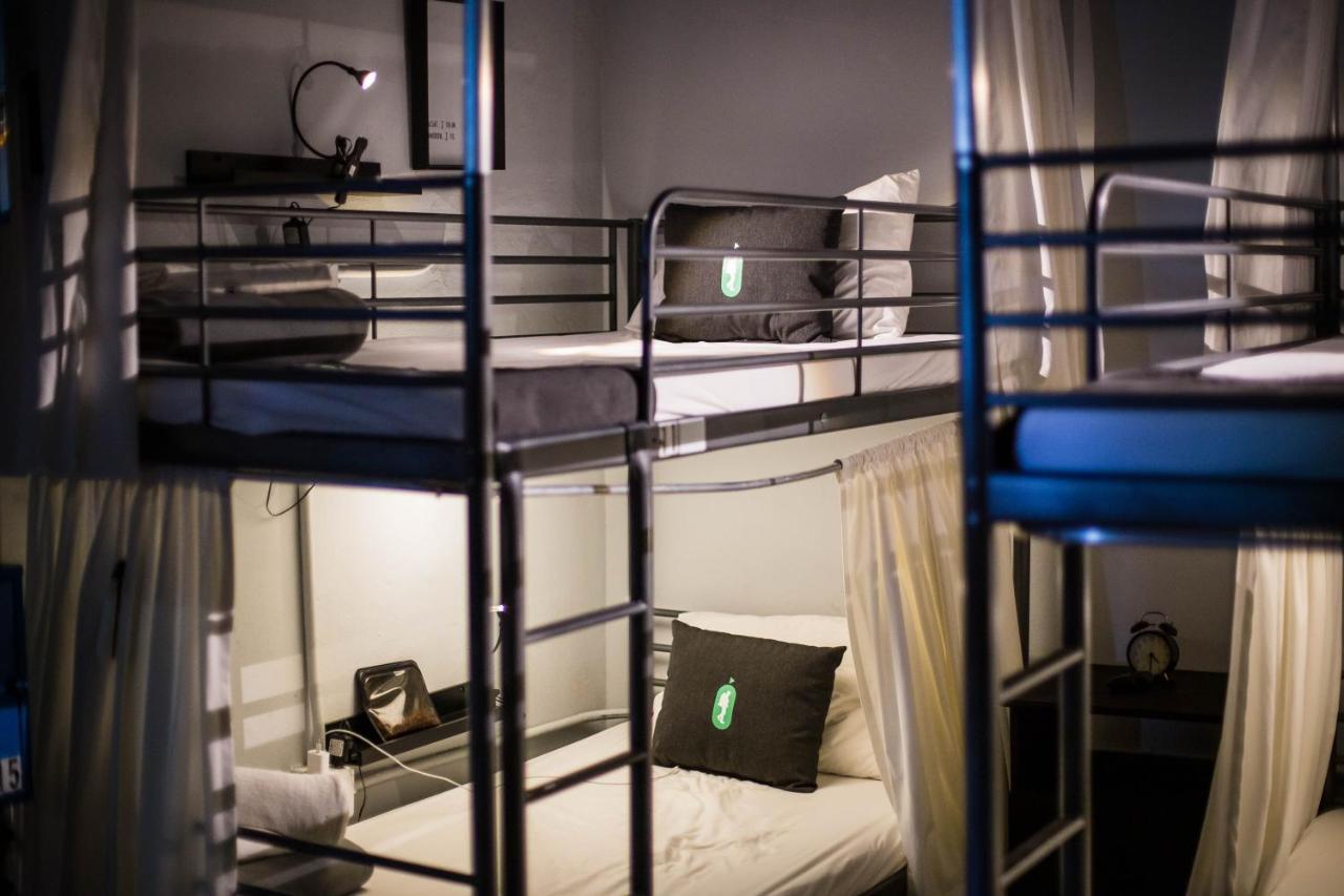 סן חואן Nomada Urban Beach Hostel- Calle Loiza (Adults Only) מראה חיצוני תמונה
